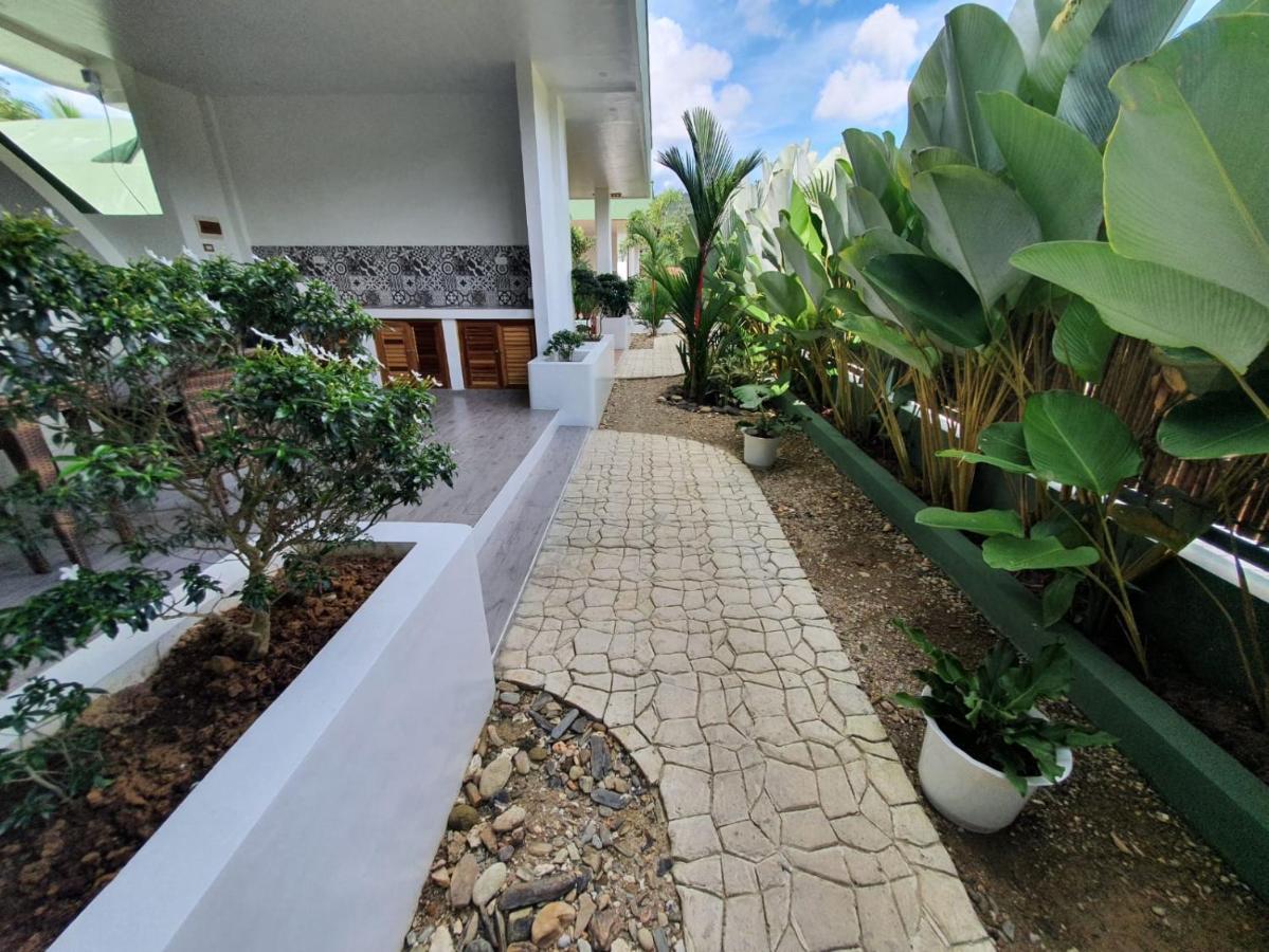 Royal Suites - Port Barton San Vicente  Exteriör bild
