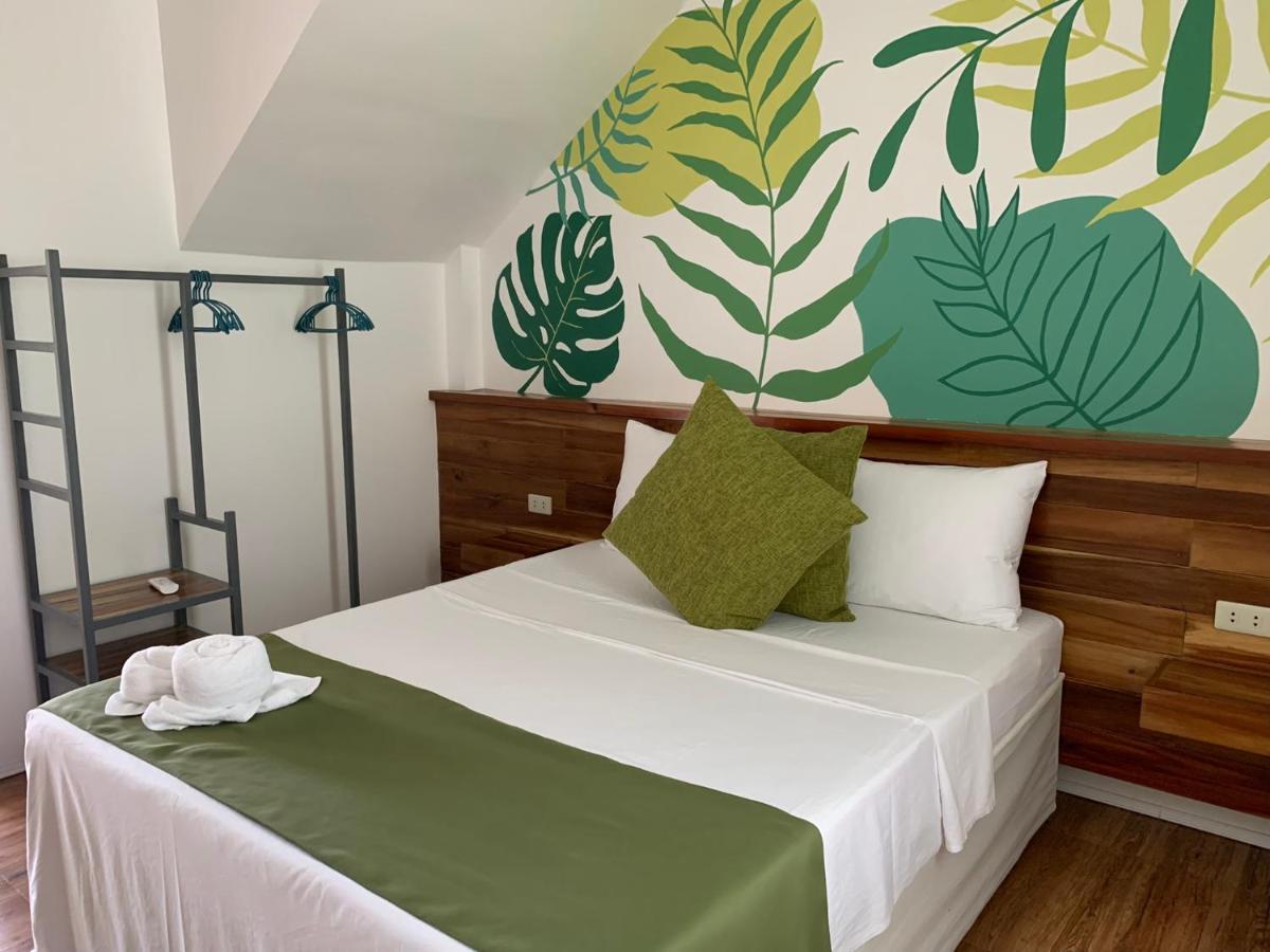 Royal Suites - Port Barton San Vicente  Exteriör bild