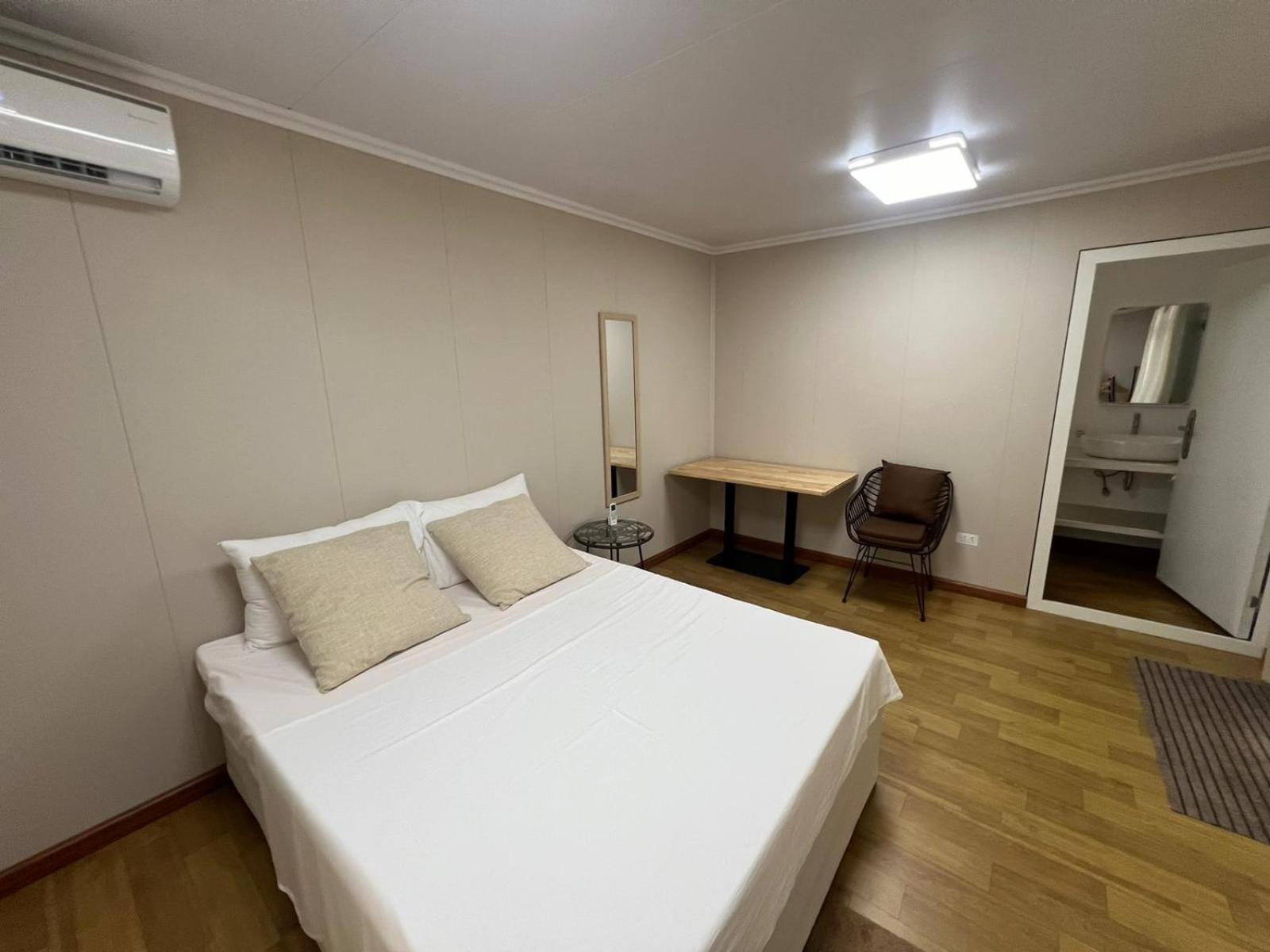 Royal Suites - Port Barton San Vicente  Exteriör bild