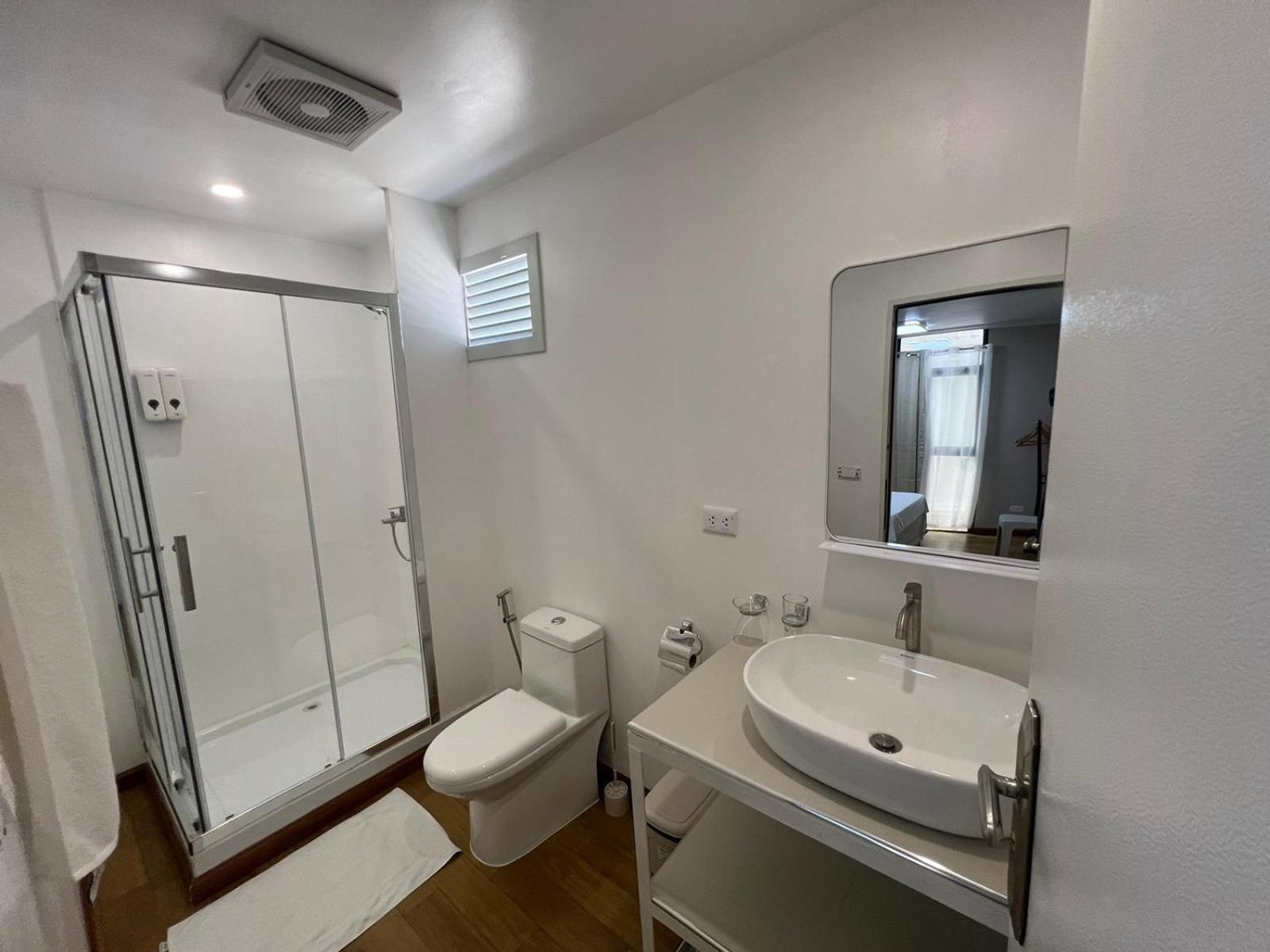 Royal Suites - Port Barton San Vicente  Exteriör bild